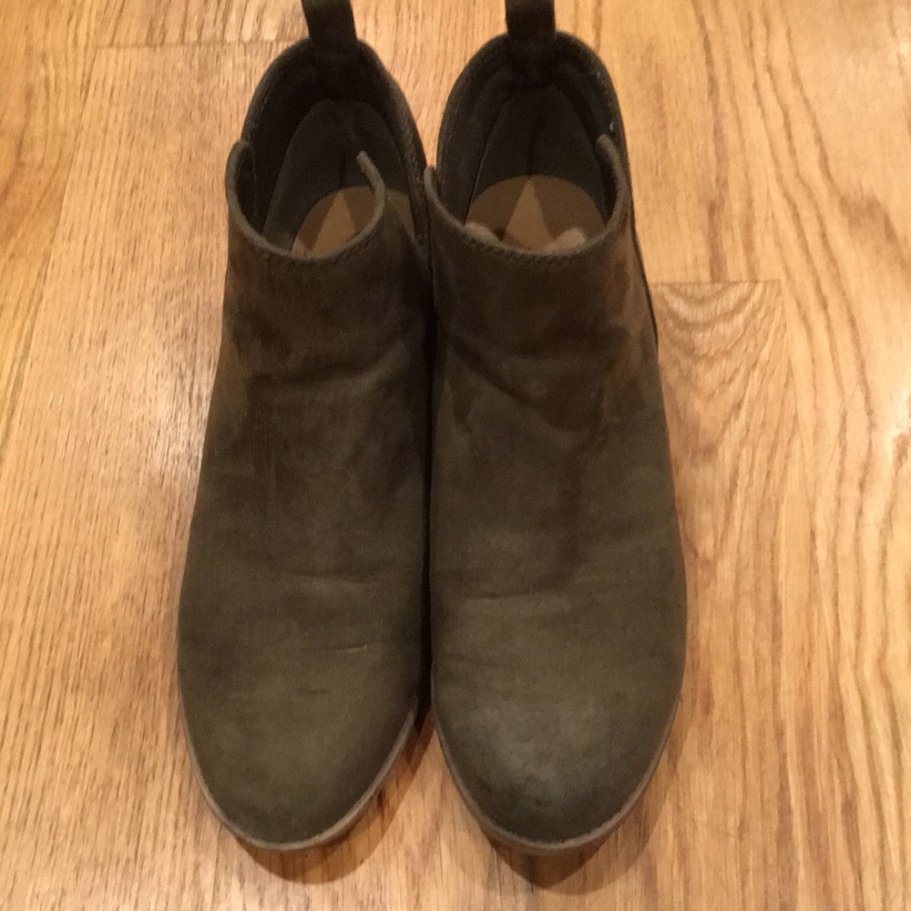 American Eagle  Suede Bootie Size 7.5